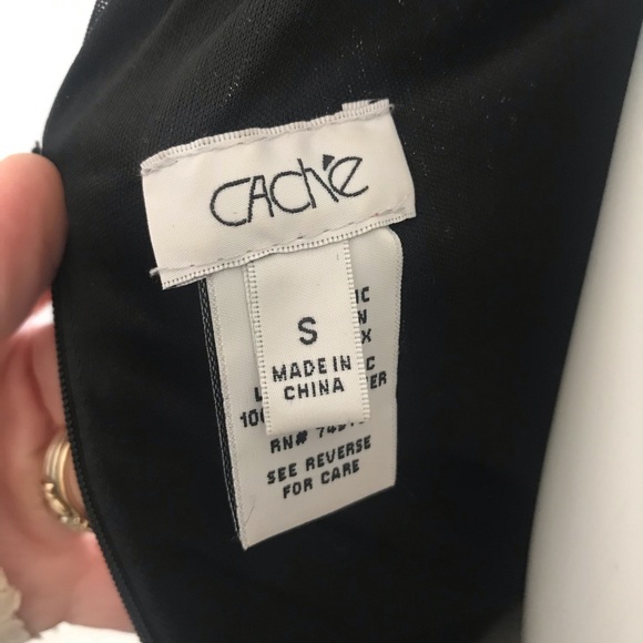 Formal dress - Picture 5 of 5